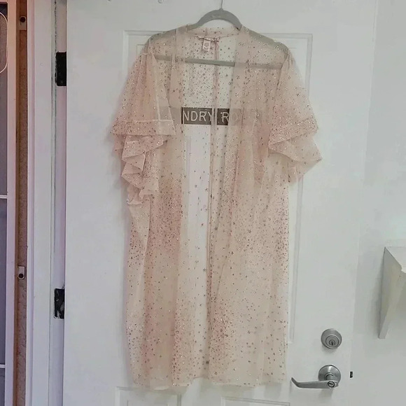 Victoria’s Secret Beige Glitter Star Robe - Picture 2 of 13